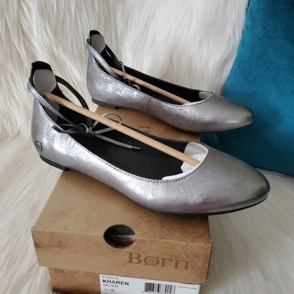 NEW Born Kharen Silver Leather Ankle Lace Flats - Picture 2 of 10